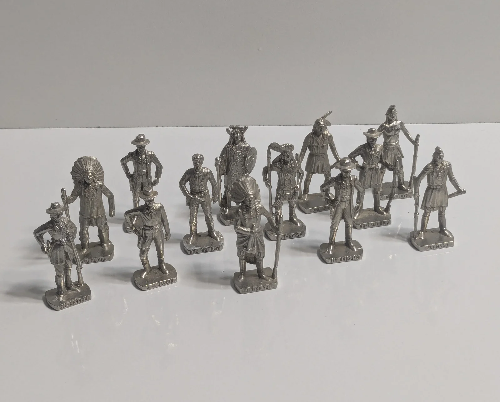 Ferrero Klassik Metalfiguren Silberfarben