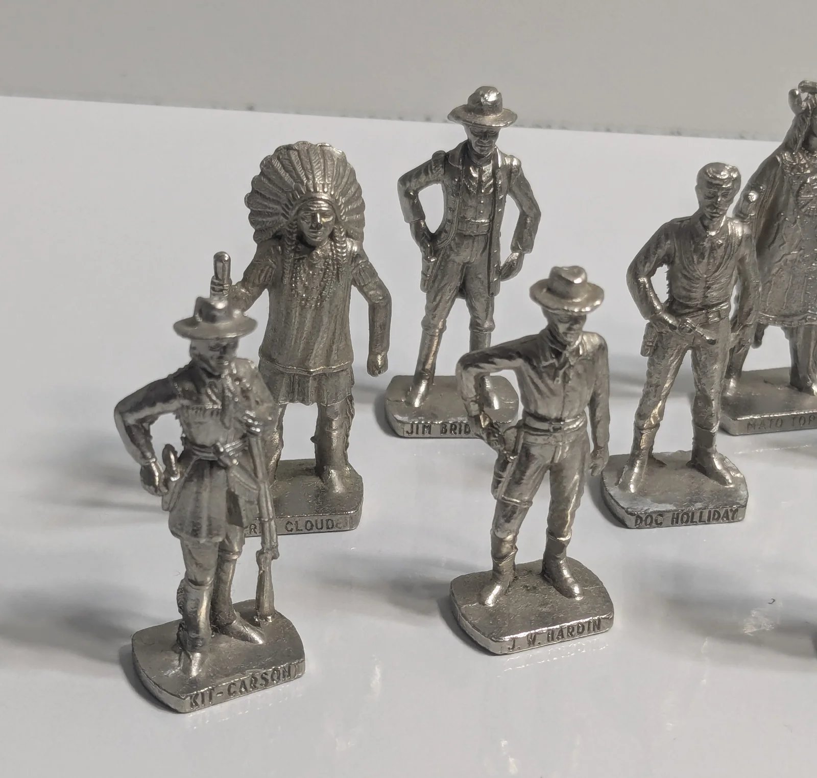 Ferrero Klassik Metalfiguren Silberfarben