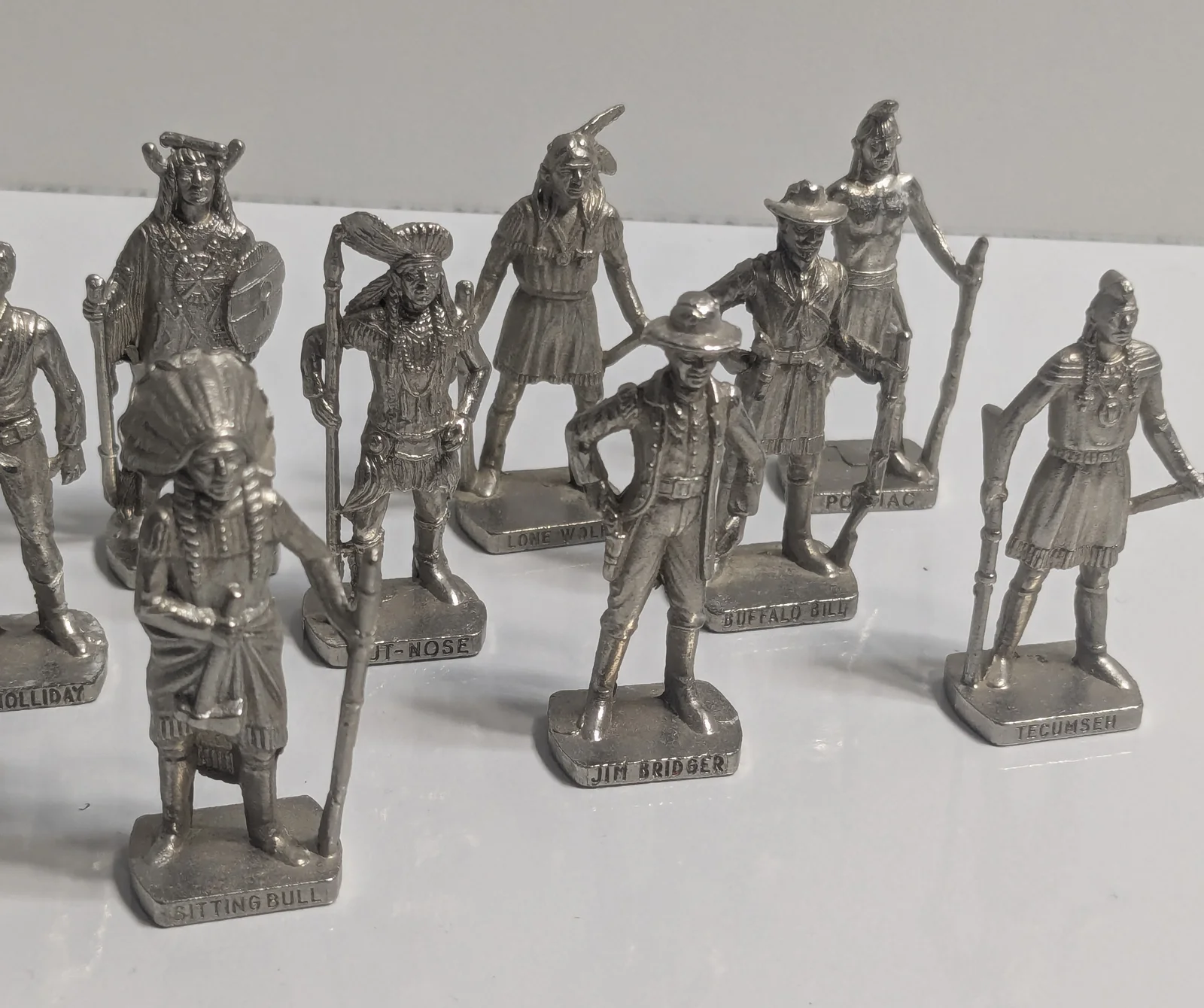 Ferrero Klassik Metalfiguren Silberfarben