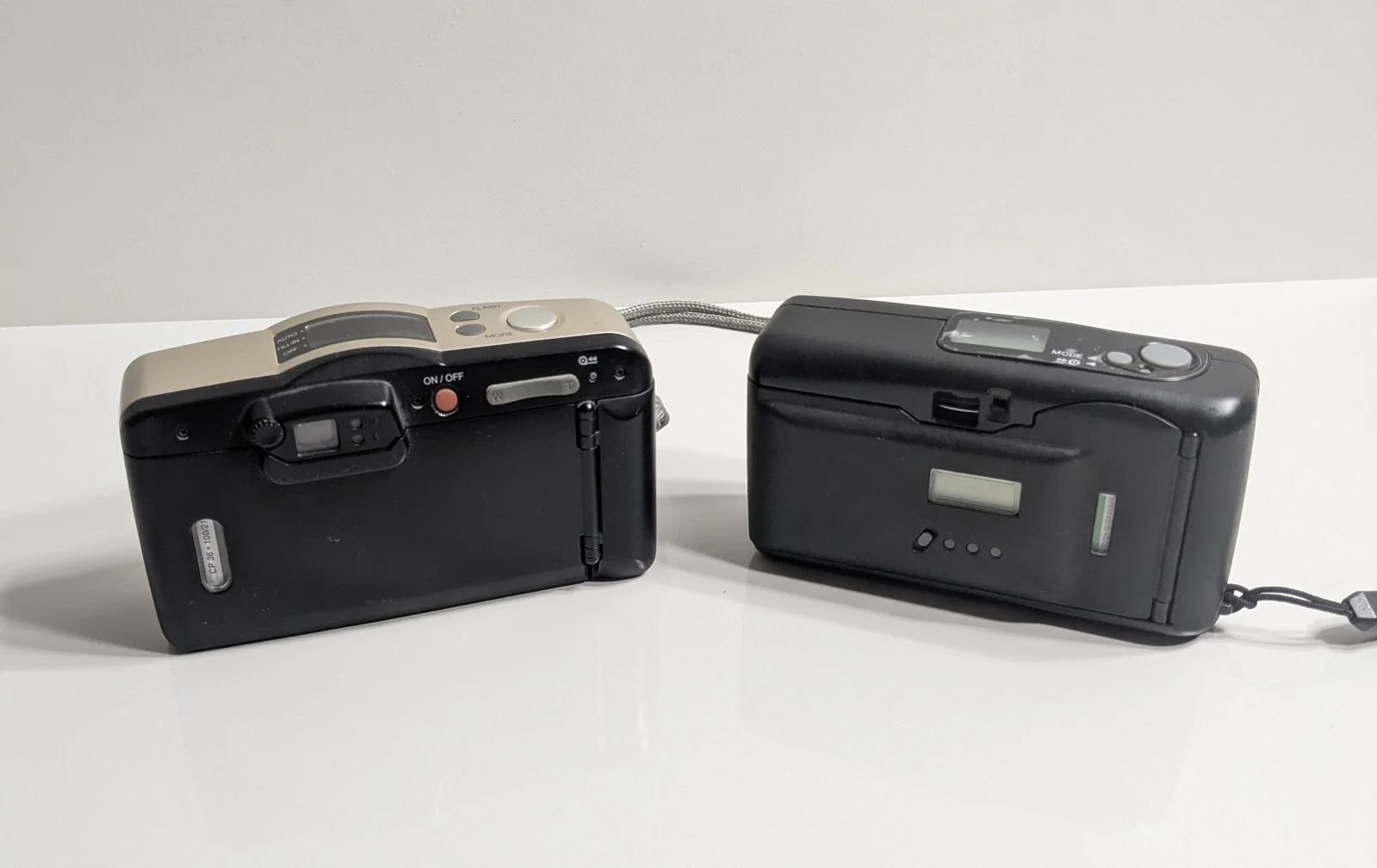 Samsung Fino 105 XL & Traveler AF Mini Date Analogkamera Konvolut